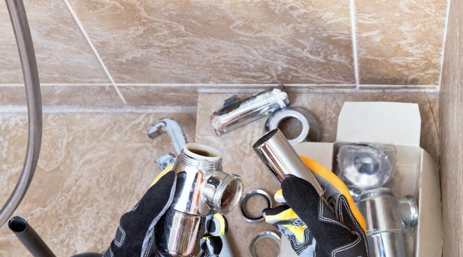 Professional gutter cleaning in Wethersfield, CT